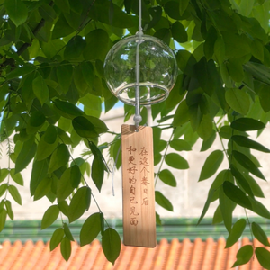 大鸡鸡使劲插骚穴
